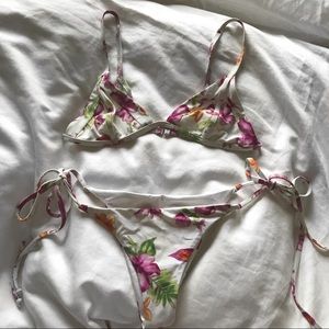 Frankie’s Bikinis| Tropical Bouquet Set